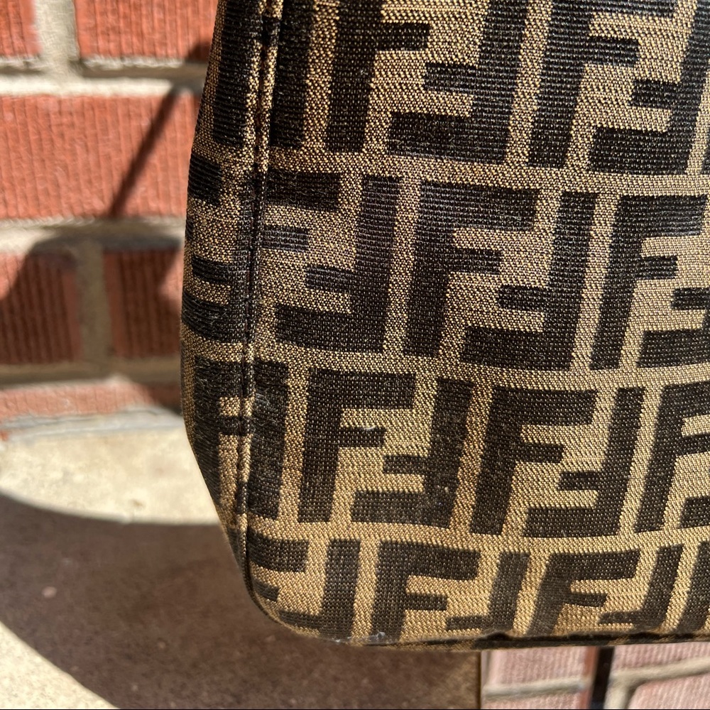 Fendi Zucca Baguette - Picture 5 of 14